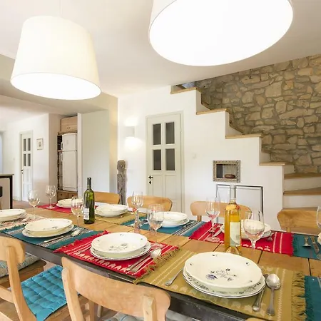 Ana Holiday home Nedescina